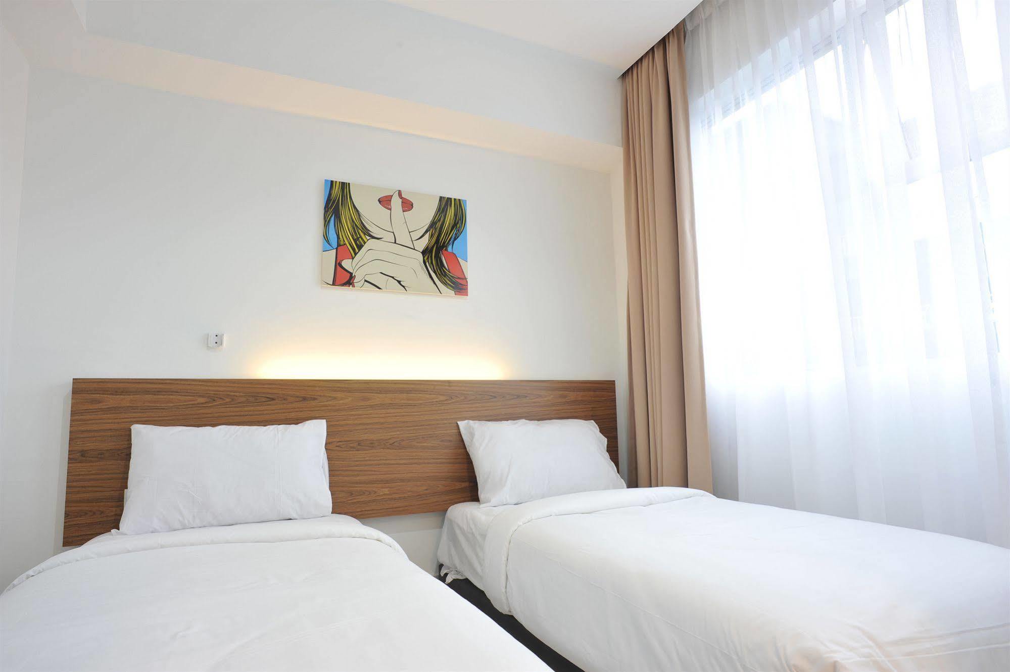 วี โฮเต็ล กัวลาลัมเปอร์ Hotel ภายนอก รูปภาพ