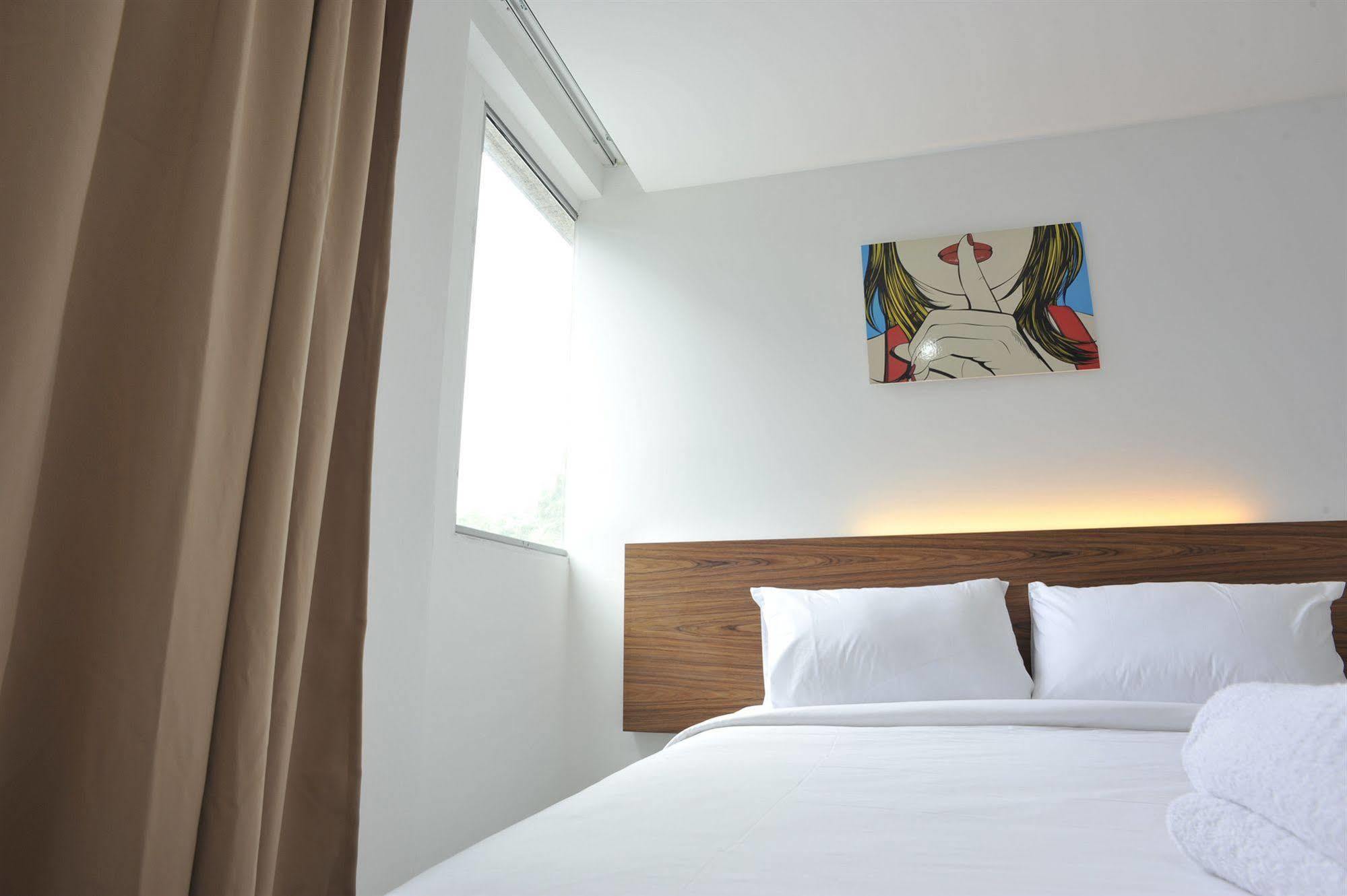 วี โฮเต็ล กัวลาลัมเปอร์ Hotel ภายนอก รูปภาพ