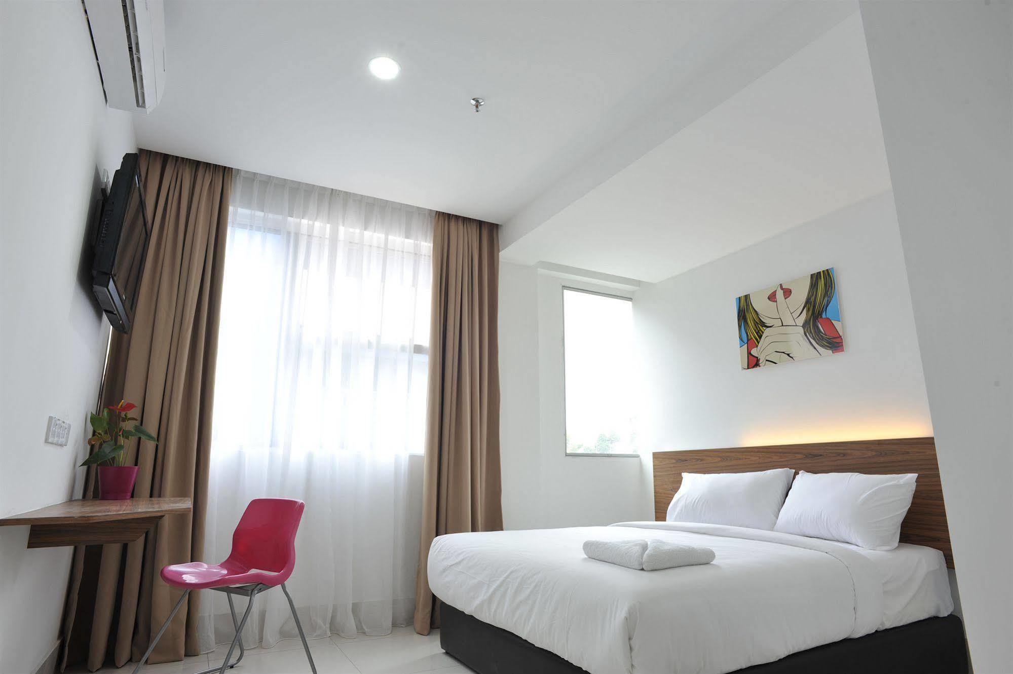 วี โฮเต็ล กัวลาลัมเปอร์ Hotel ภายนอก รูปภาพ