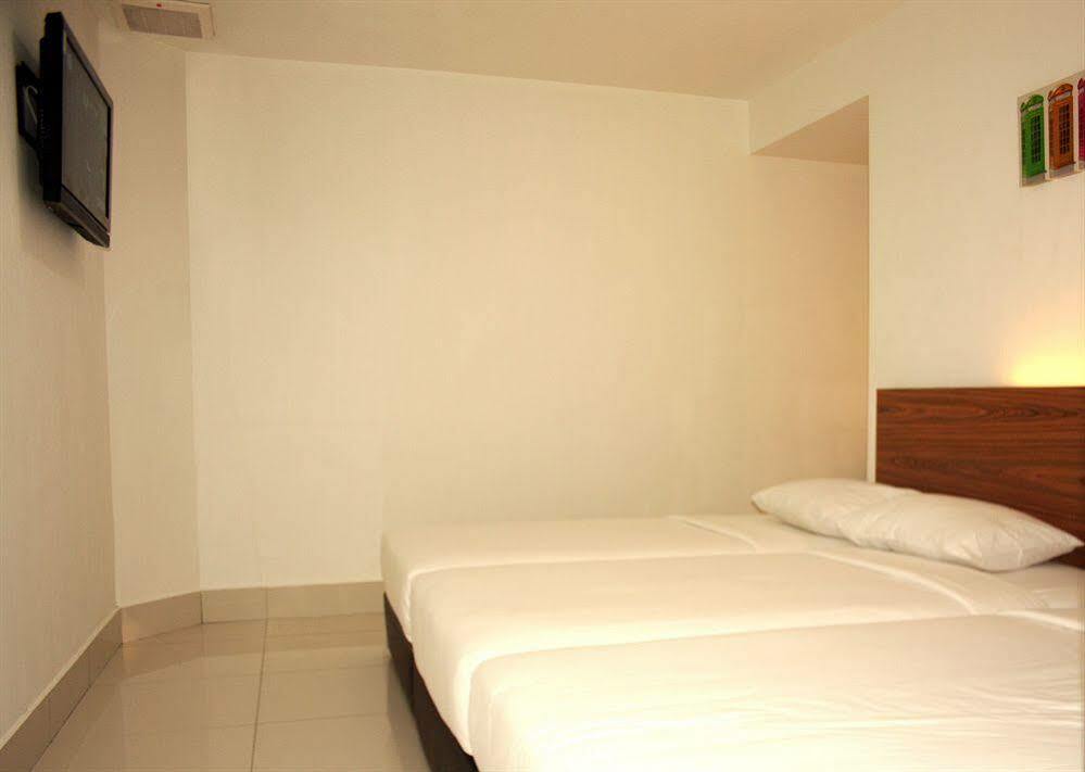 วี โฮเต็ล กัวลาลัมเปอร์ Hotel ภายนอก รูปภาพ